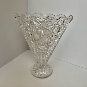 Vintage Hofbauer Byrdes Lead Crystal Footed Fan Vase